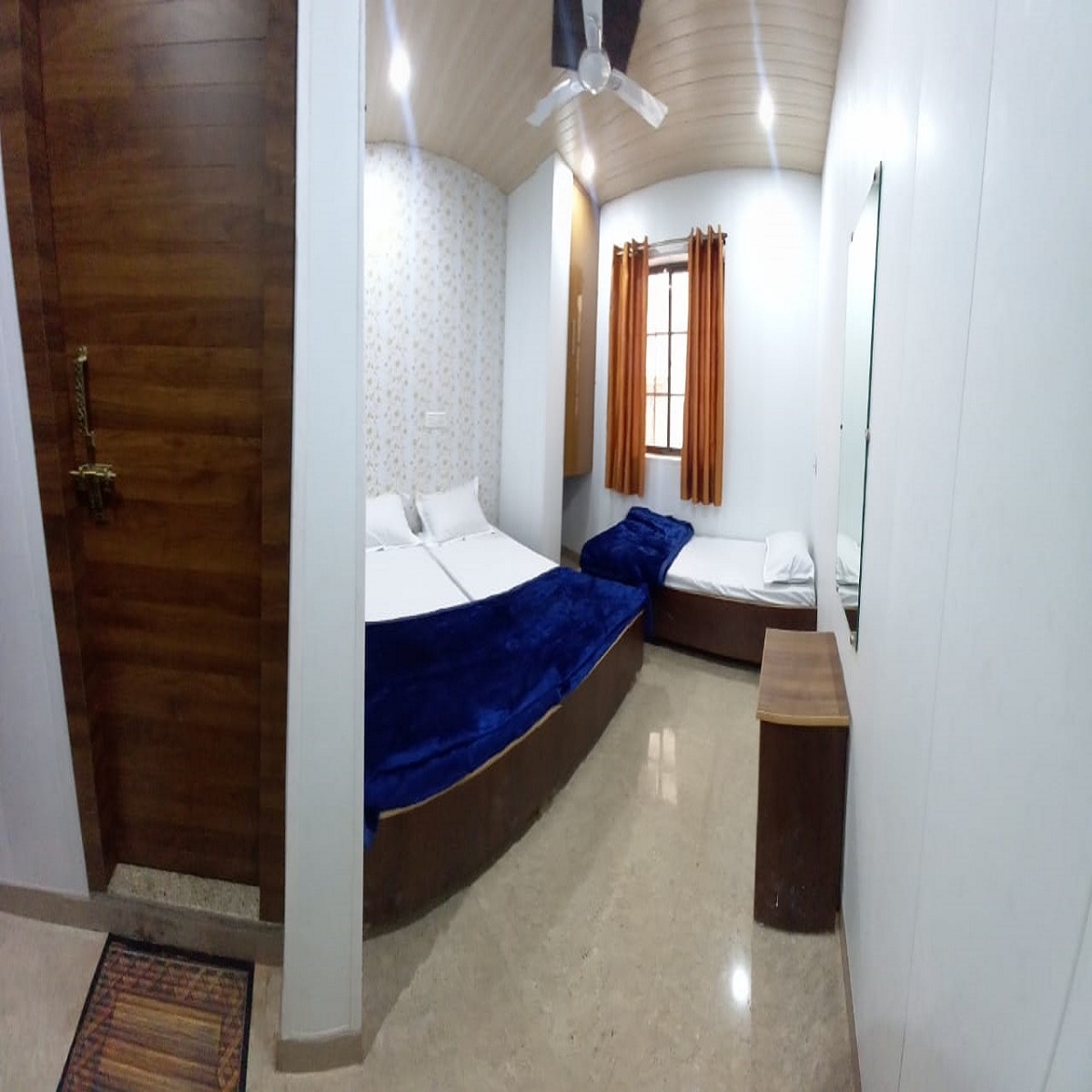 Hotel Shiv Ganga, Varanasi - Tap to explore photos