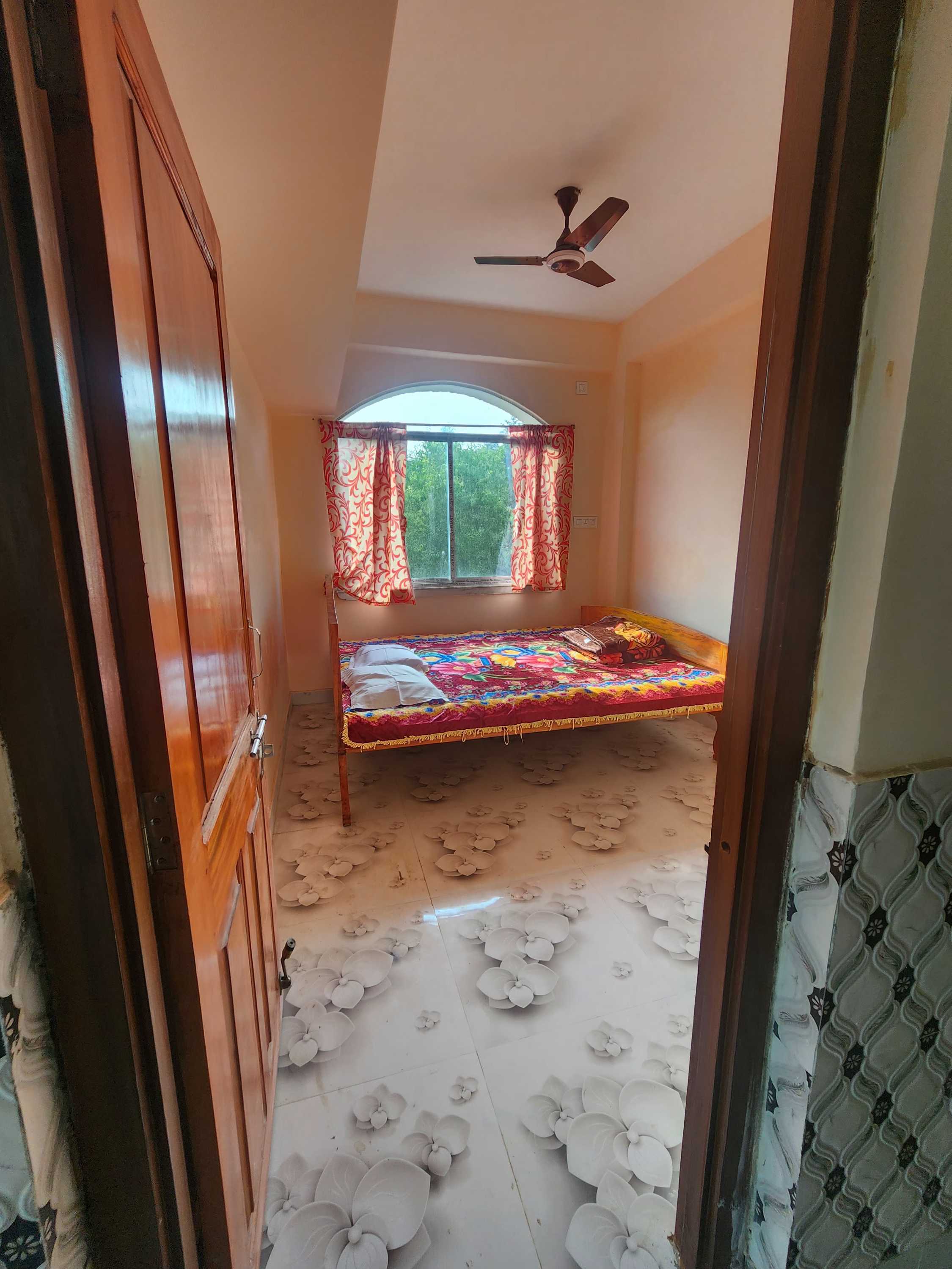 Hotel O Radha Gopikanta Guest House - Tap to explore photos