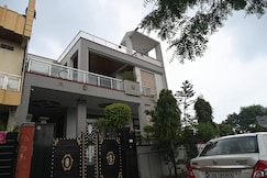 Elegant Duplex Retreat, Jaipur