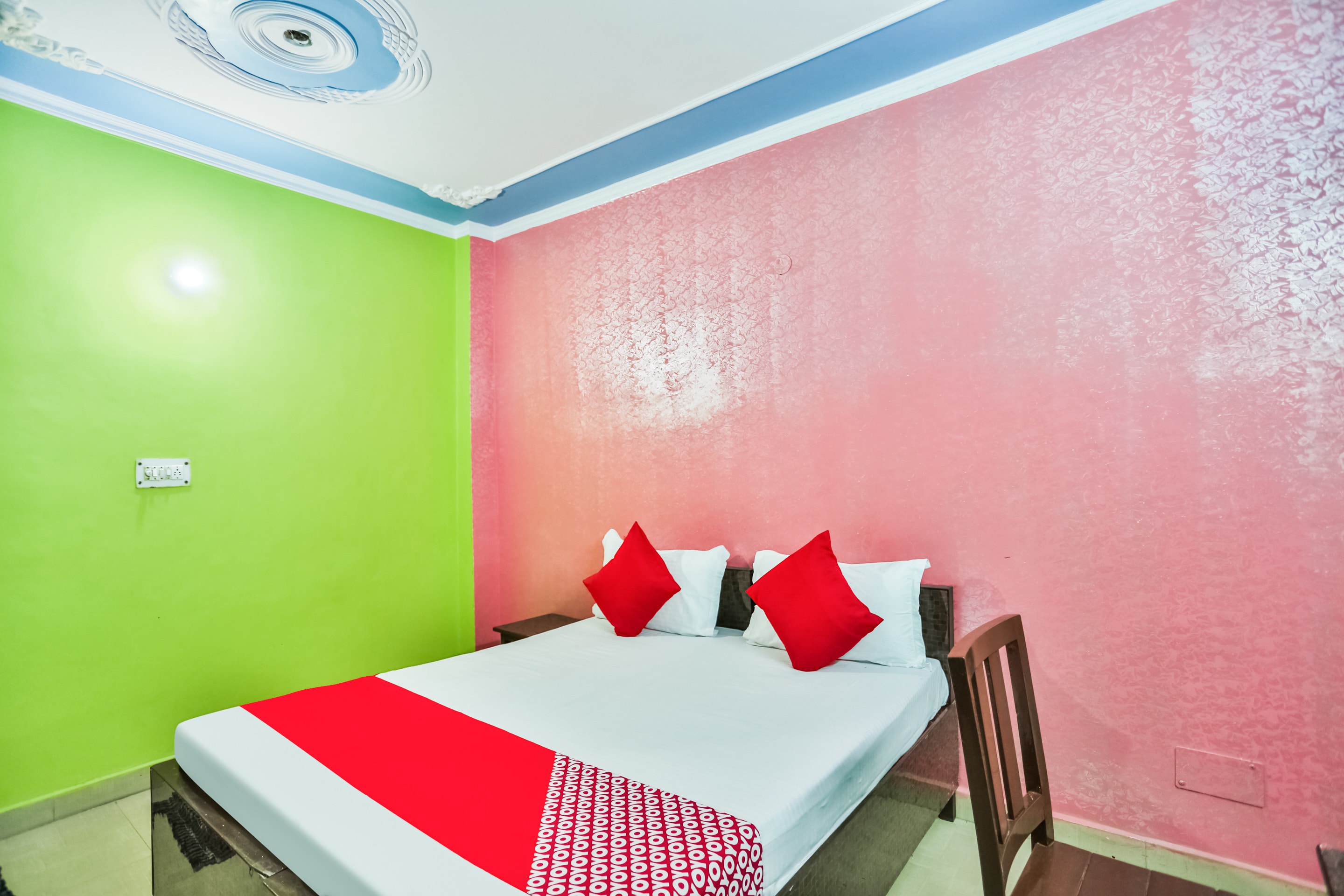 Hotel O Lotus Home Stay - Tap to explore photos