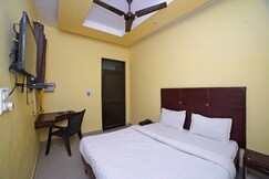 Hotel O Rama Palace, Moradabad