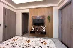 House of RaShe Cozy 1BHK Near Golf Course Road, Gurgaon