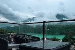 RS Galaxy Hotel Ganga View, Narendranagar
