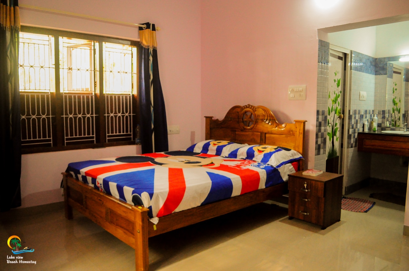 Lake View Homestay - Tap to explore photos