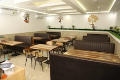 THE LAKE VIEW HOTEL AND RESTAURANT, Nellore