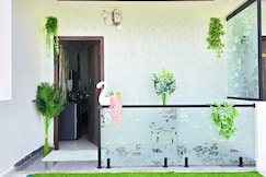BYHU Rooftop Oasis Studio Outdoor shared terrace, Mahbubnagar