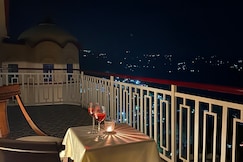 Ferozi House x Padm Lakshmi Palace, Arki., Arki