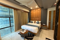 Hotel Avenue Gold, Gandhinagar