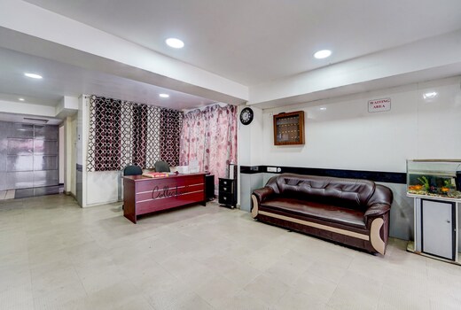 Super Hotel O G Silver Ashok Nagar