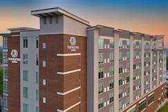 DoubleTree by Hilton Asheville Downtown, Avery