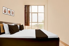 Hotel O VLA Luxury Hotel & Restaurant, Etah