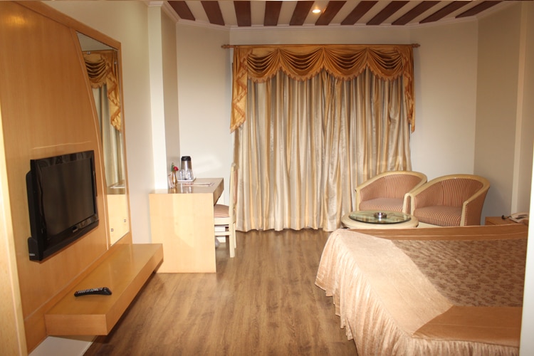 Hotel Vaibhav - Tap to explore photos