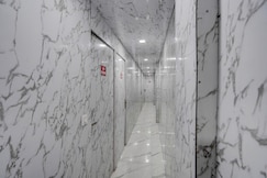 Hotel O POP A Happy Hours Plaza, Gurgaon