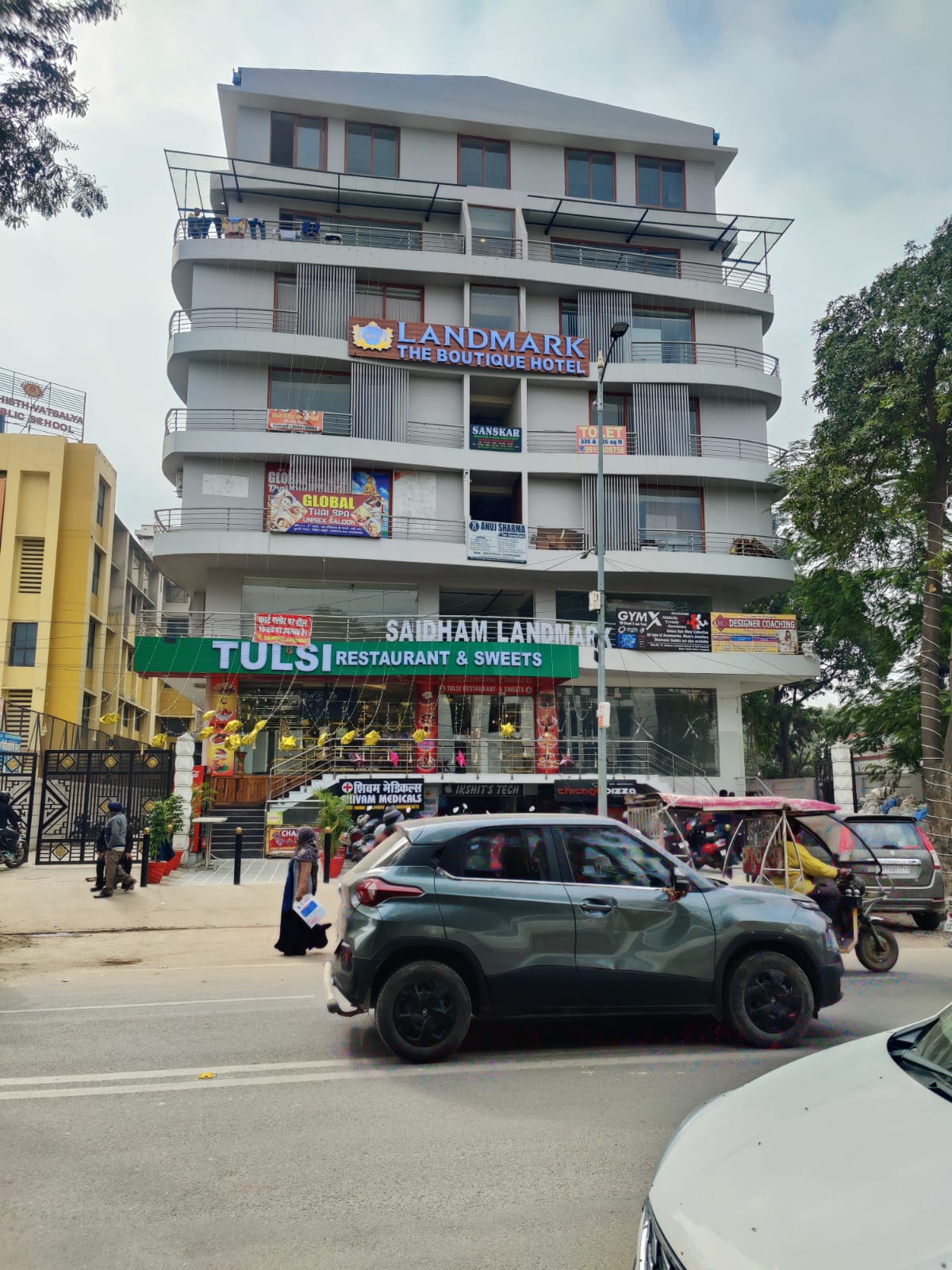 Hotel KHS Landmark Prayagraj - The Boutique Hotel - Tap to explore photos