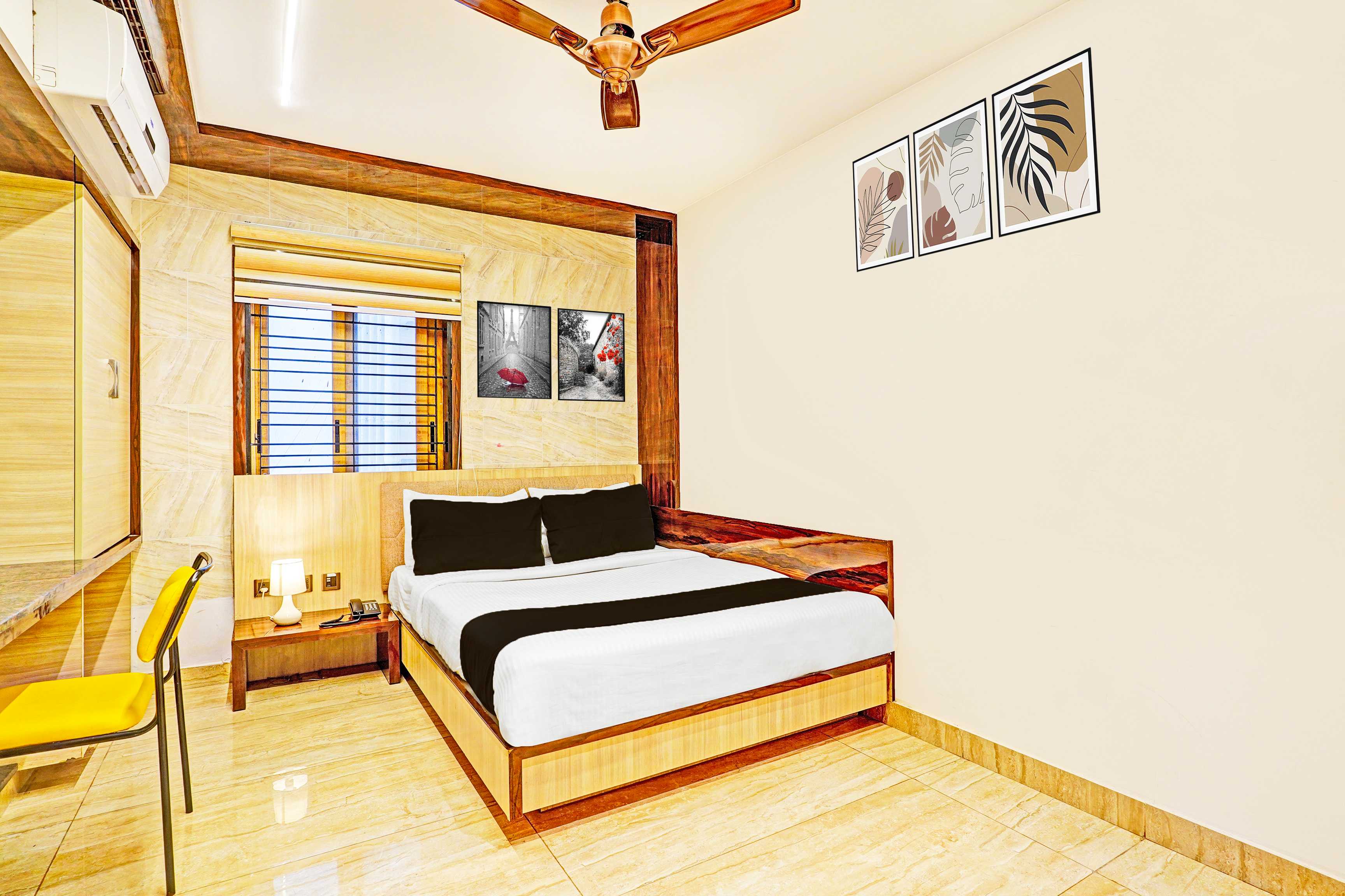 Super Hotel O Indiranagar - Tap to explore photos