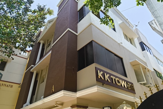 SAN0 Spacious 3BHK Apartment