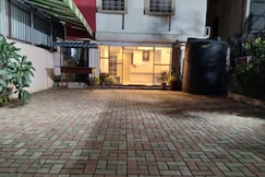 Hotel Sumiran Plaza, Shirdi