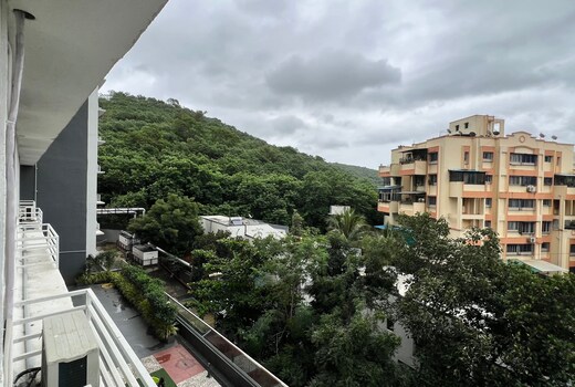 Studio Hillside
