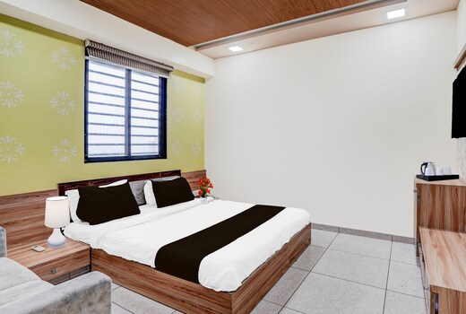 Super Hotel O Naroda GIDC Formerly Yuvraj