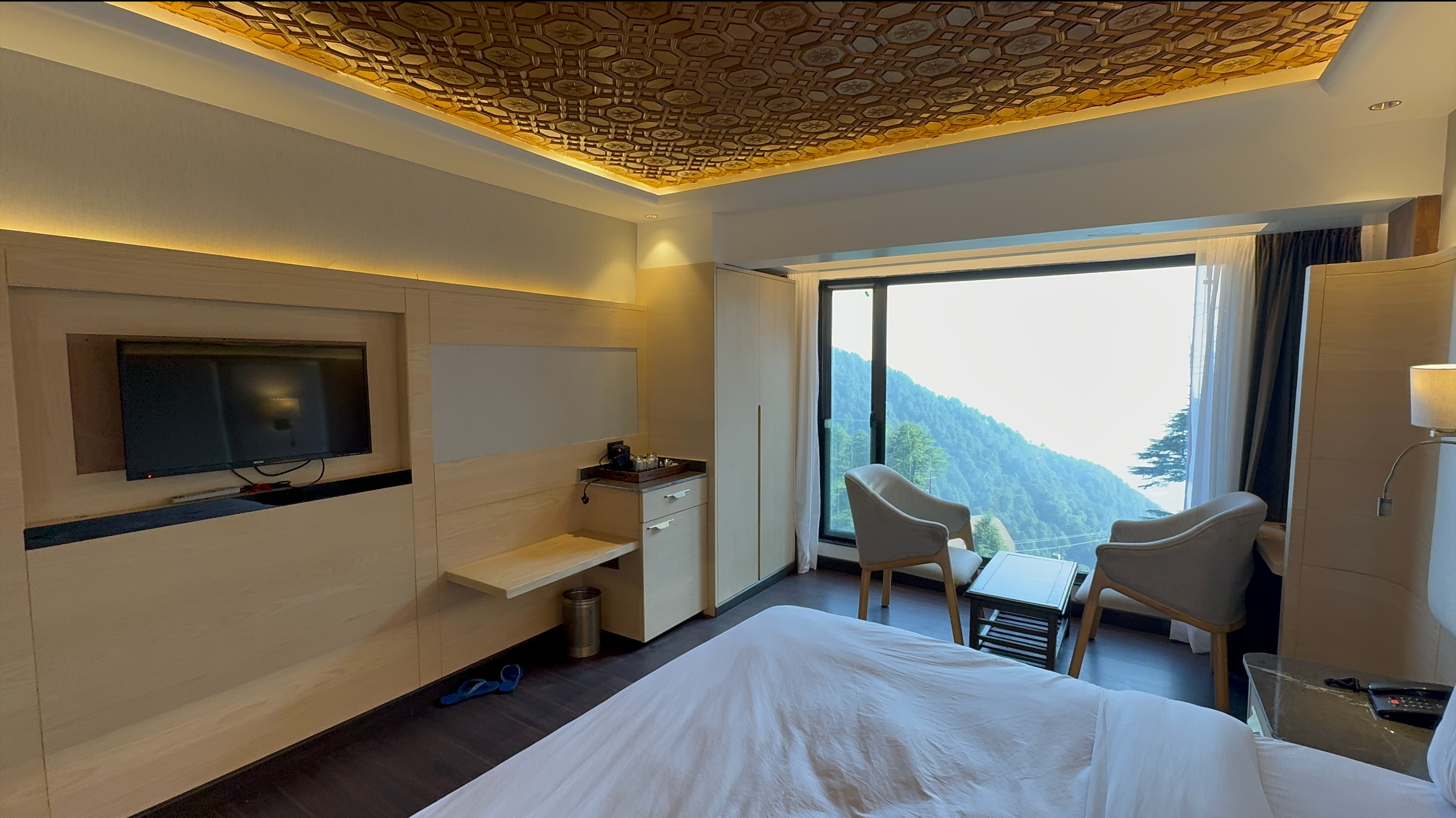 Hotel Jai Shree - Tap to explore photos