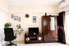 Sai Comfort Stay Modern Studio in Amanora Park, Pune