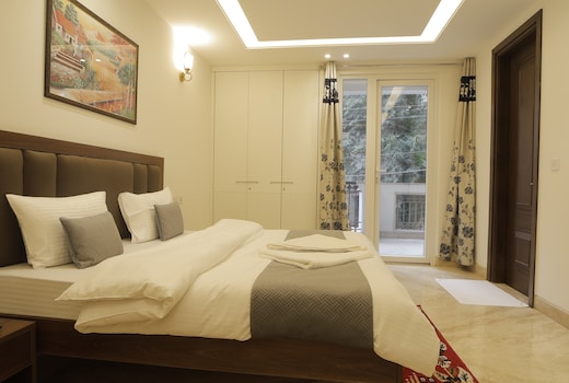 Under My Roof Superio | Rooms & Wi-Fi