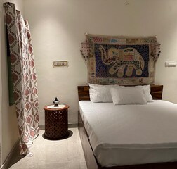 2 Rooms in 3BHK Villa