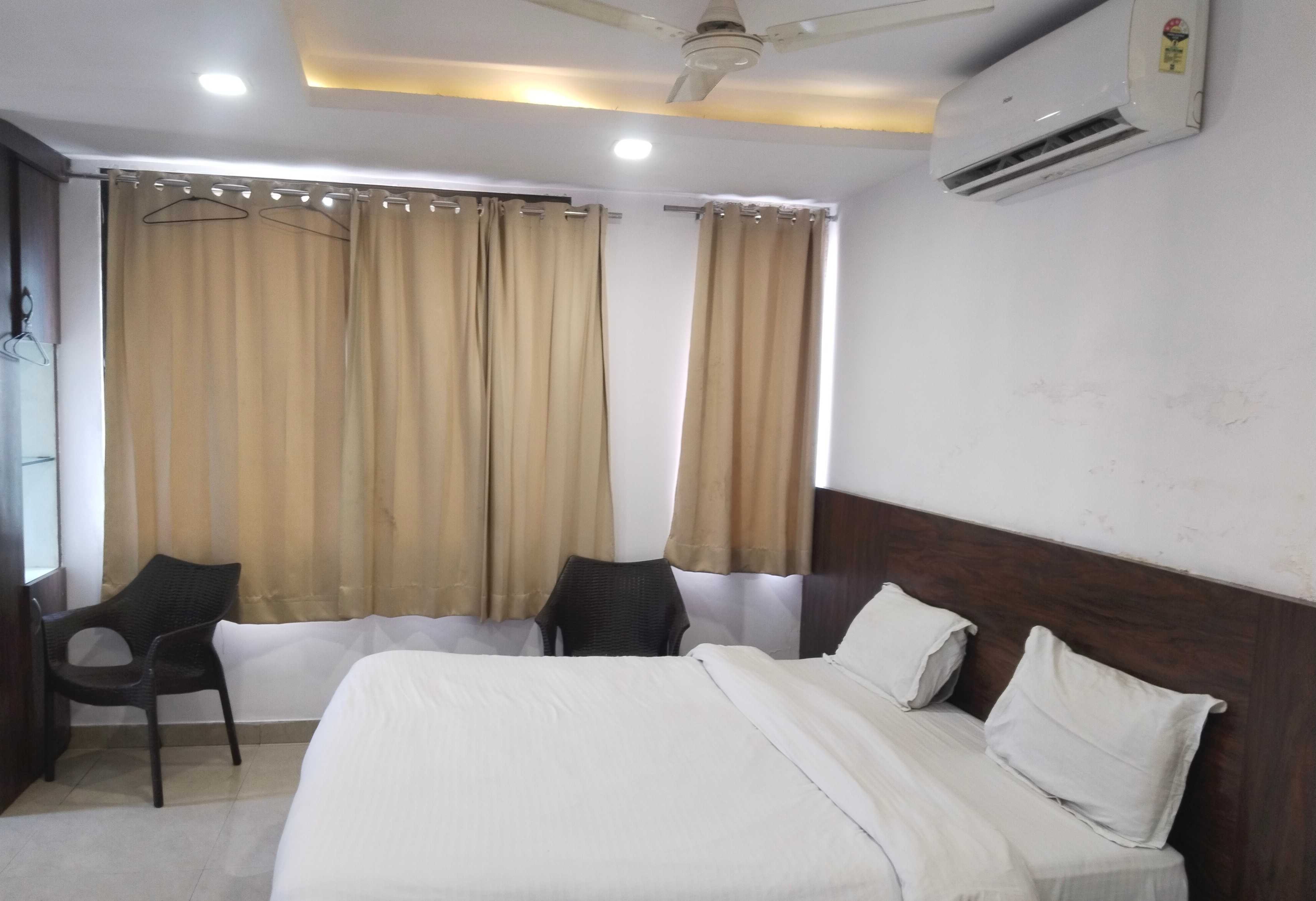 Hotel O Nandan - Tap to explore photos