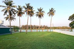 Corniche inn, Bekal