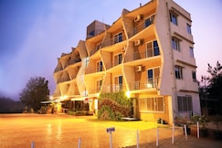 Dreammland Resort, Thane