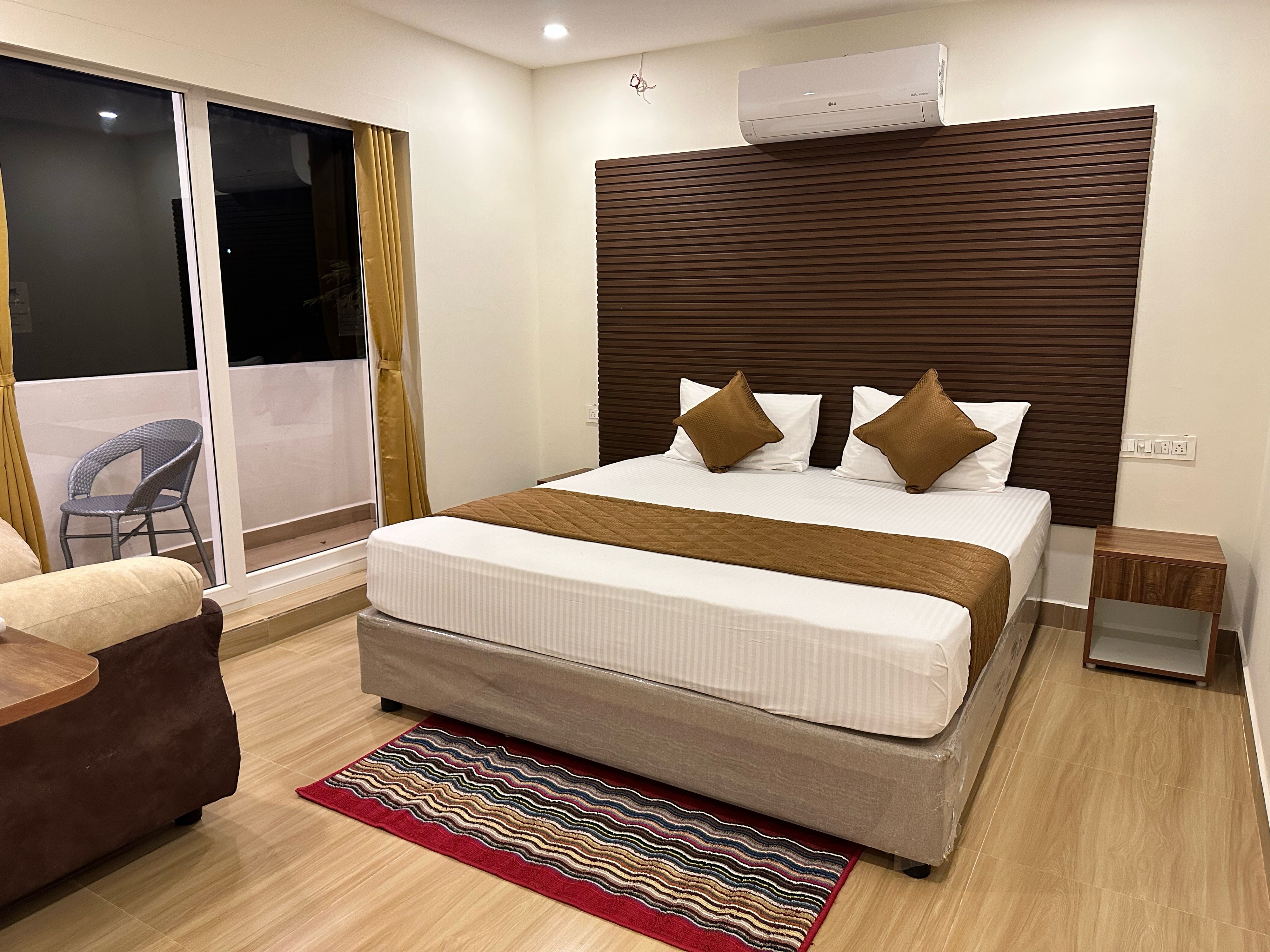 Hotel Ramakrishna - Tap to explore photos