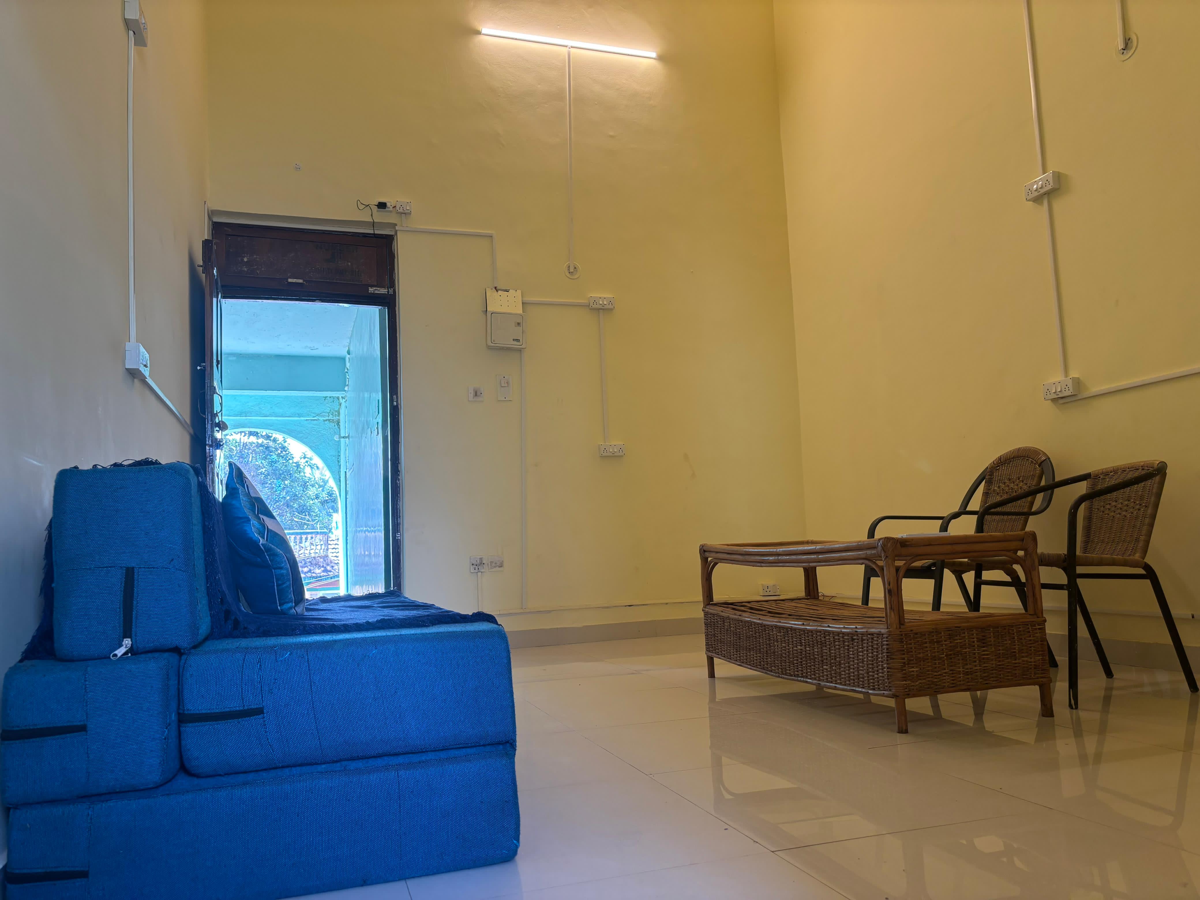 Blue Flamingo Hostel- Calangute Nest - Tap to explore photos
