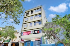 Hotel O Sri Manjunatha Deluxe Suites Yelahanka Junction, Bangalore