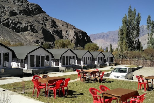 Nubra Summer Camp | Rooms & Guided Treks