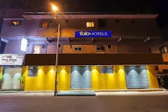 FabExpress Metro Galaxy Inn - Nesco Exhibition Centre, Mumbai