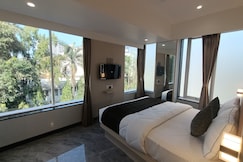 Hotel Pearl Residency Thane, Thane