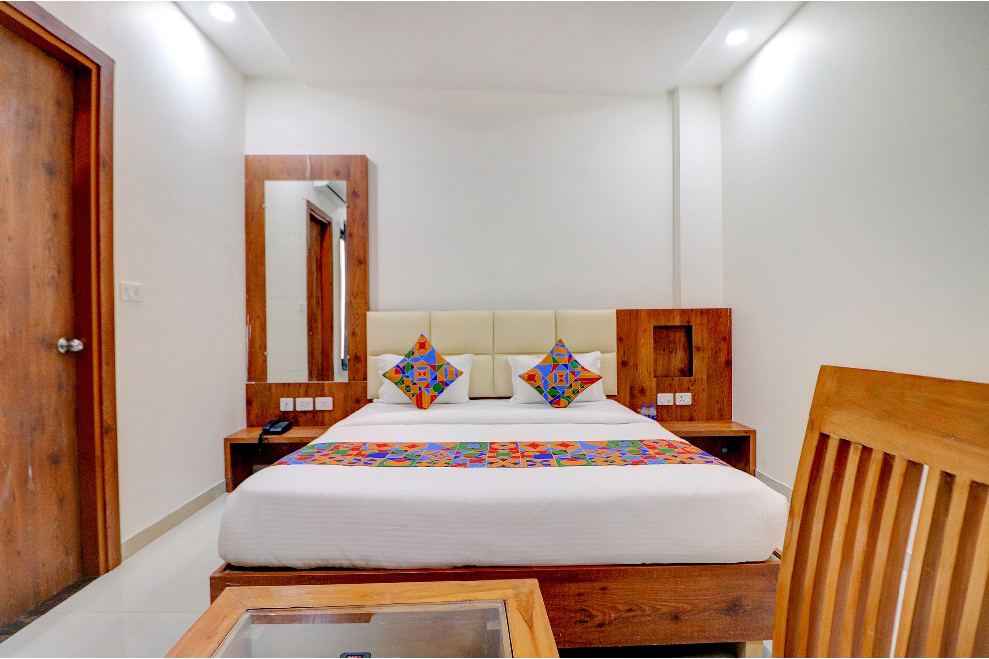 FabHotel AVS Grand and Banquets - 500m from Gomti Nagar railway station, 1km from Lohia Park - Tap to explore photos