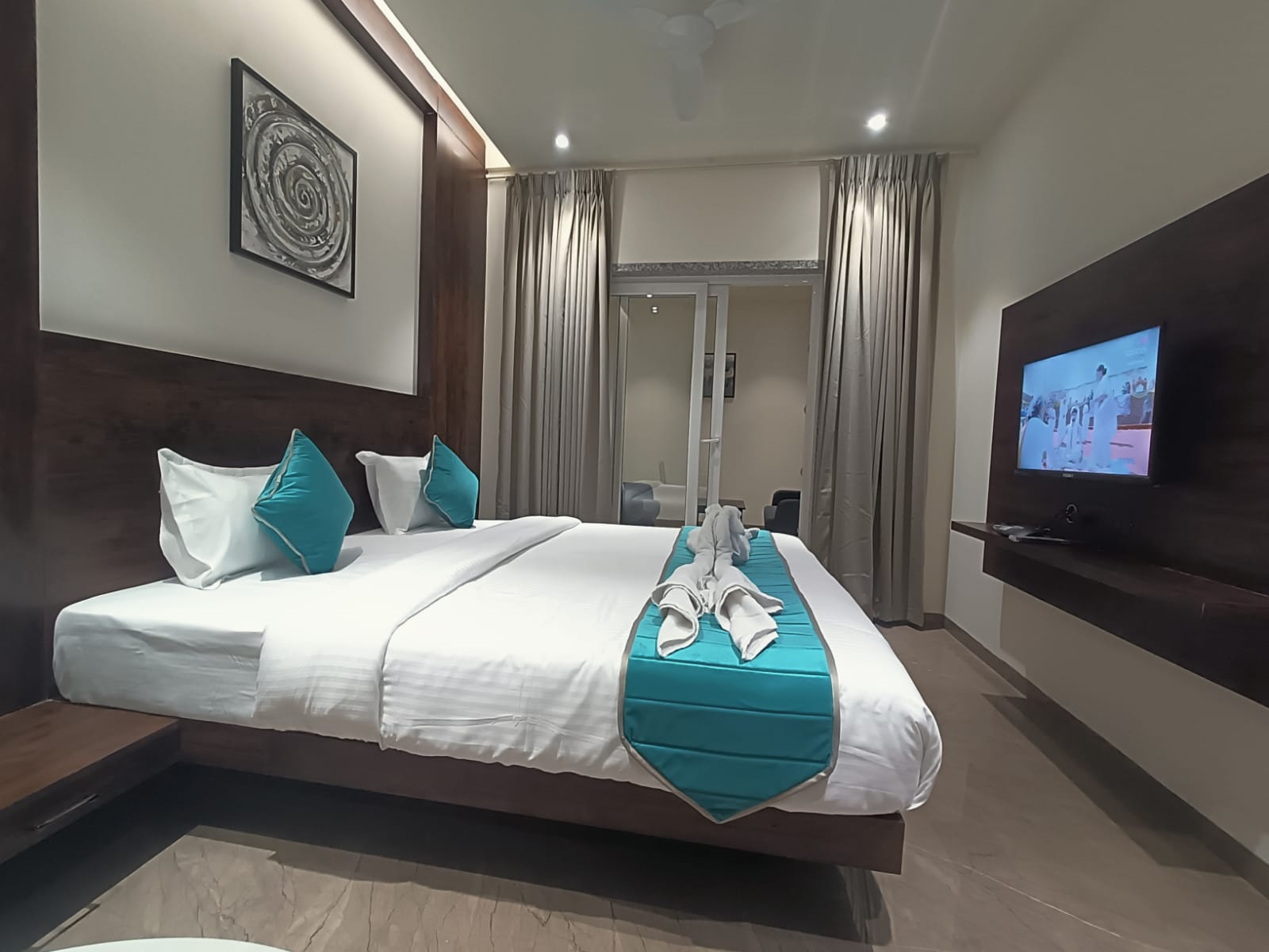 Hotel Devgiri 4
