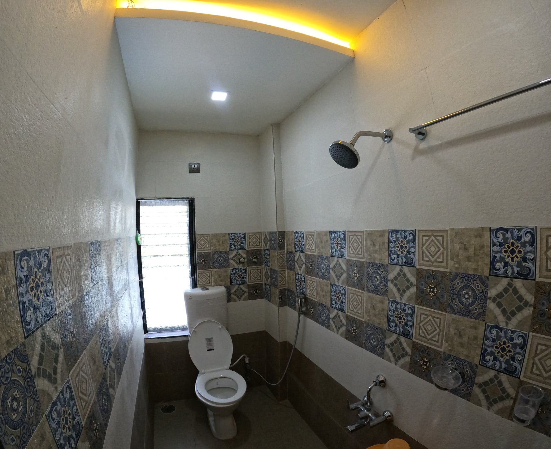HOTEL UNITED HOUSE 5