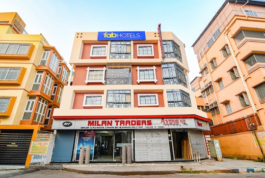 FabHotel MN International - Above milan traders near dawat e hind restaurant