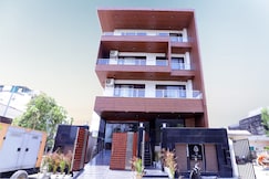The Royal Villa, Noida