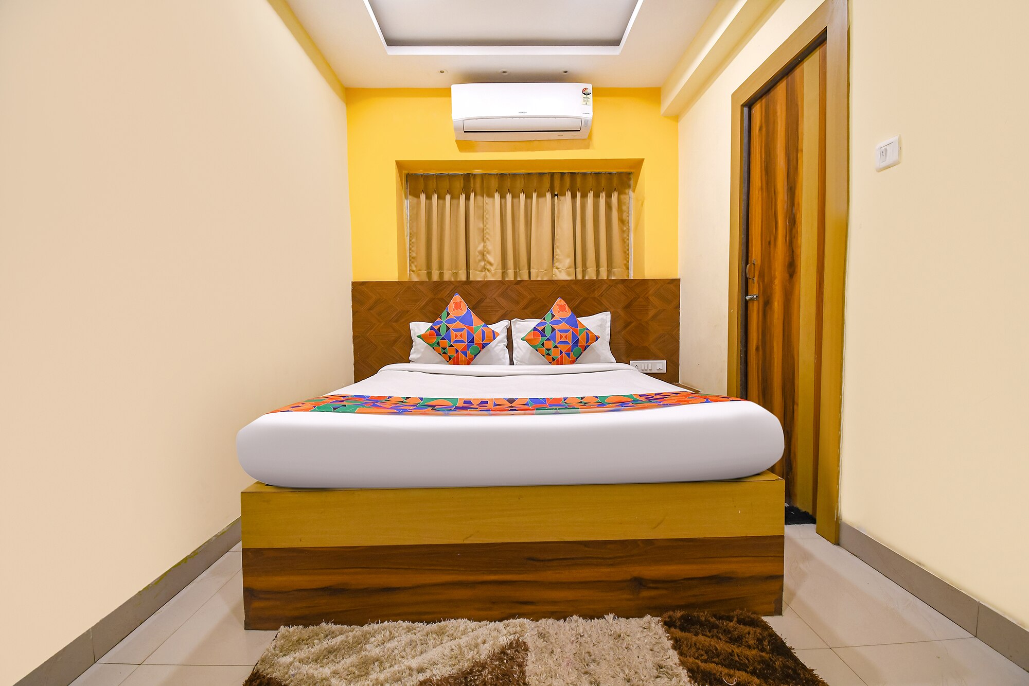 FabHotel Seven Inn 3.0 - Near Care Hospital - Tap to explore photos
