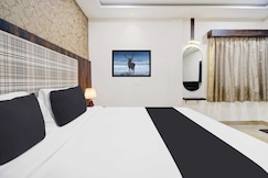 Collection O Bangalore Halasuru Metro Station, Bangalore