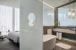 Amman Rotana, Al-Balqa