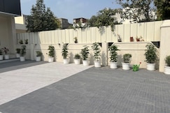 BELLETA RESORT & CAFE, Jaipur