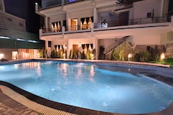 Three Heavens Corbett, Kashipur