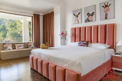 NORVILLE-Colorful Home- by homestay daddy, Kasauli