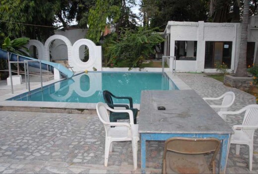 Hotel Peacock Holiday Resort