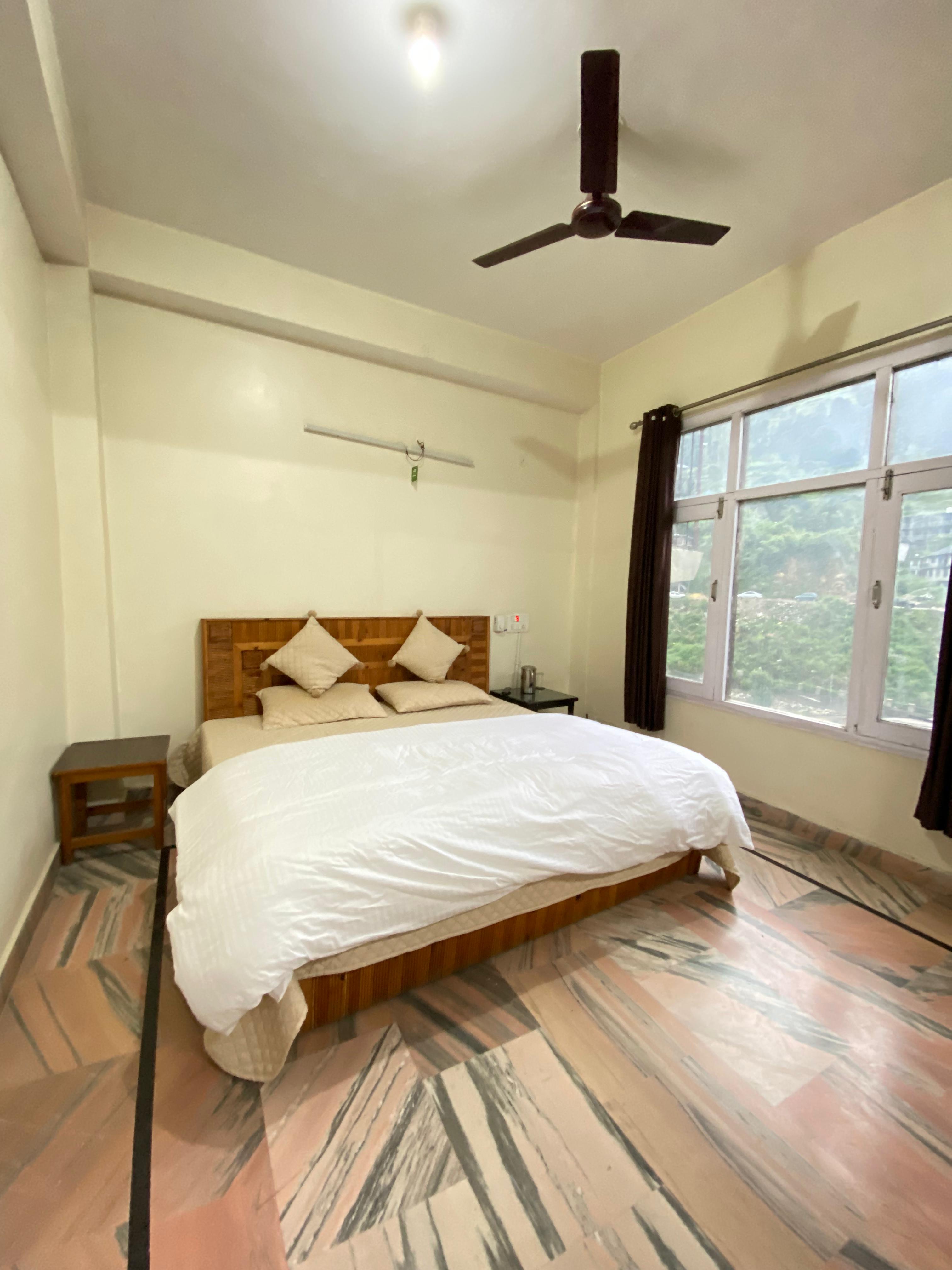 Heaven 87 homestay - Tap to explore photos