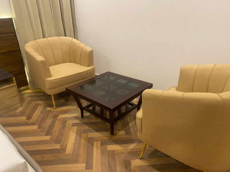 EASYNEST SERVICED SUITES - Tap to explore photos